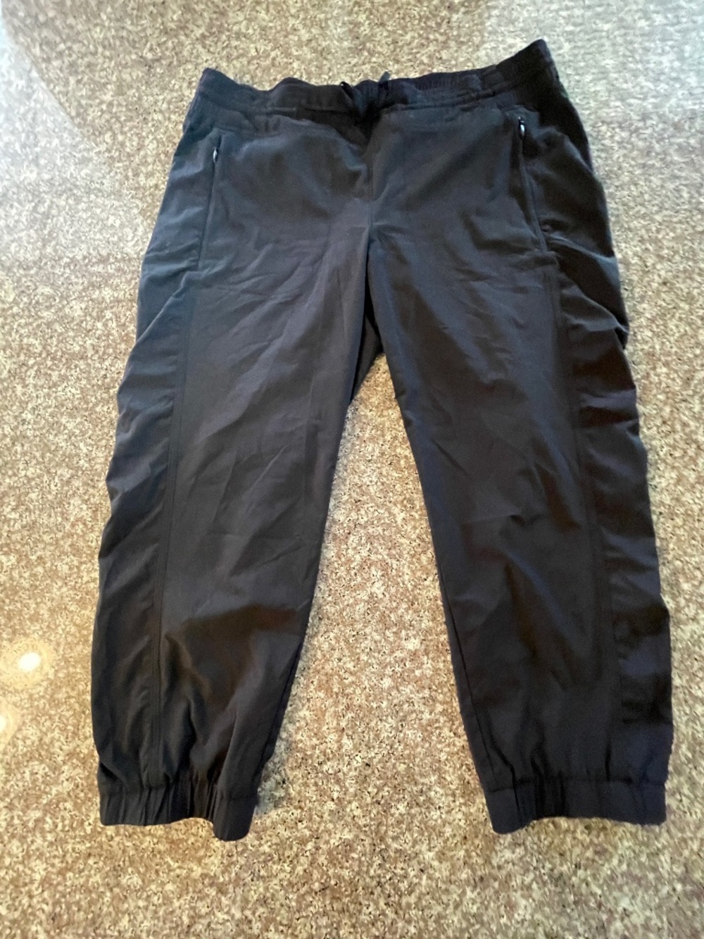 Athleta La Viva Capris size 12 Black
